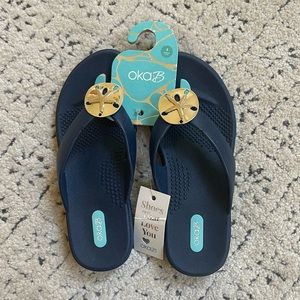 Oka-B flip flops with sand dollar - brand new with tag